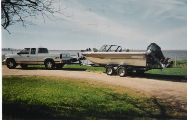 Great Boat for Lake Tours & Guided Fishing: Guided Fishing Trips