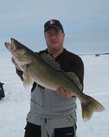 Lake of the Woods Fishing Ontario Ice fishing